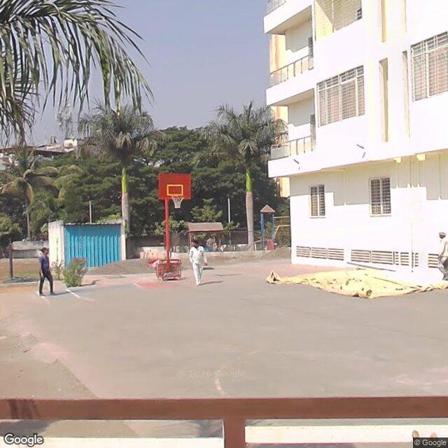 A closer look at the gate