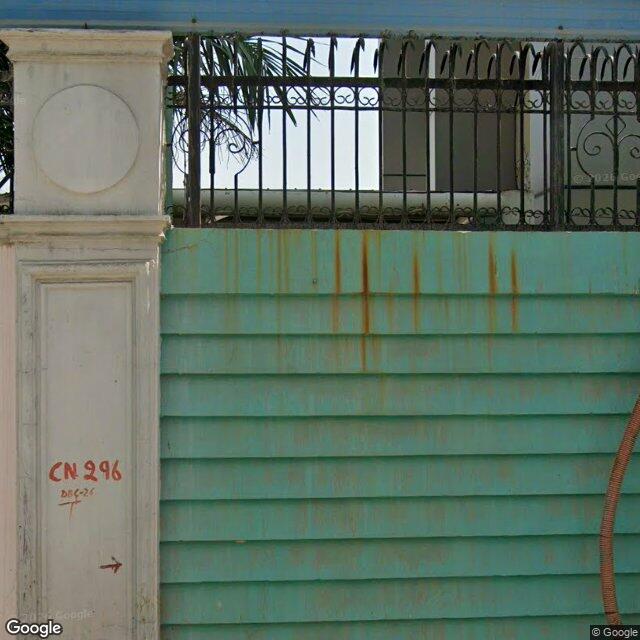 A closer look at the gate